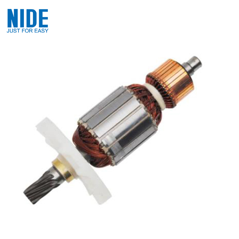 Armature اور Commutator کے درمیان فرق