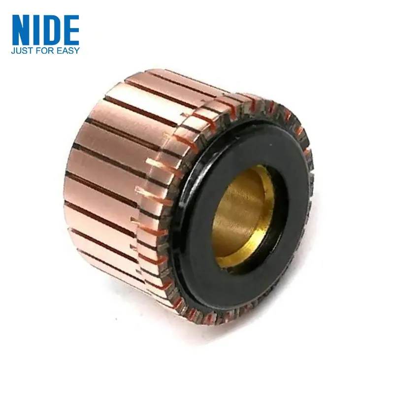 ایک مسافر کار میں کیا کرتا ہے؟