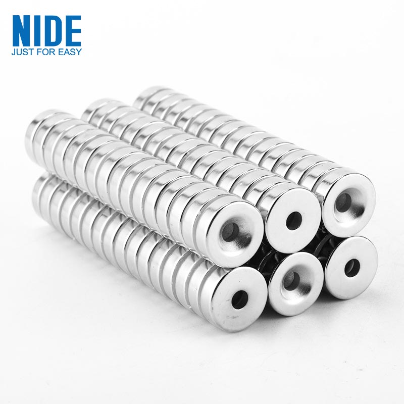 گول Neodymium sintered NdFeB مقناطیس سوراخ کے ساتھ